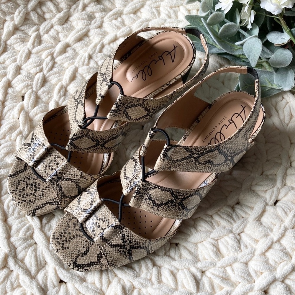 Abella True comfort, Carly snake skin pattern shoes
